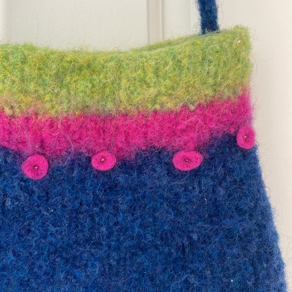 Felted wool handmade shoulder bag blue pink green - Picture 2 of 3